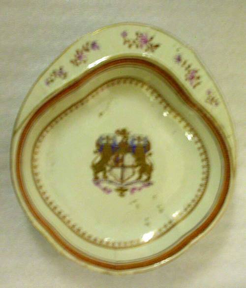 Porringer Shaped Dish with Armorial Decoration