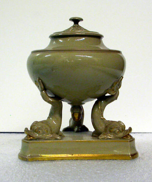 Drabware Tripod Incense Burner with Cover