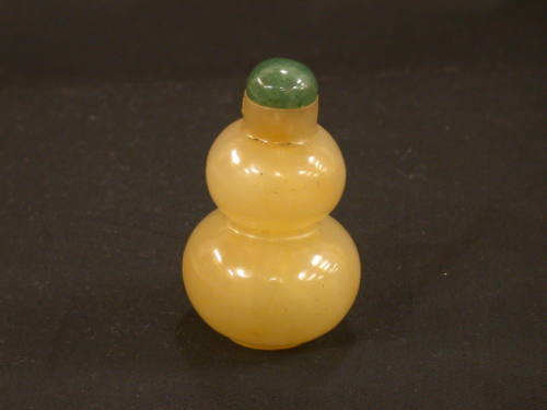 Snuff Bottle with Stopper, In the form of a Gourd