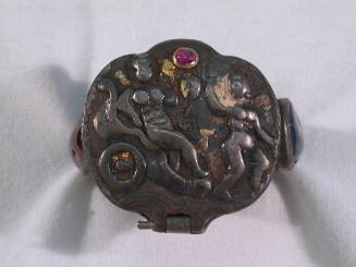 Ring: Hinged top, with a Seal depicting Venus seated in a Cart drawn by Cupid; and Inkpad