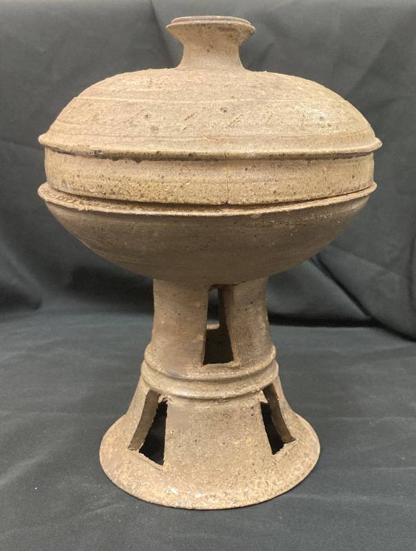 Pedestal Dish with Cover