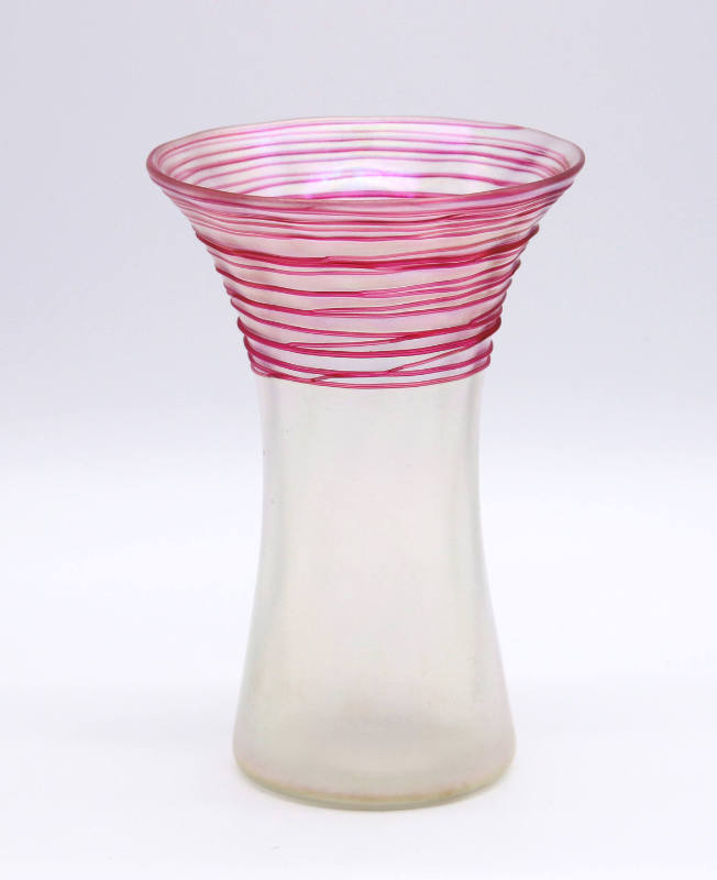 Red Reeded "Verre de Soie" Vase