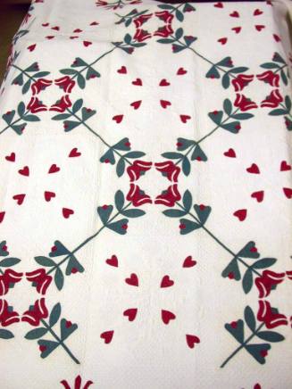 Quilt: Hearts and Flowers ( Wedding Quilt with Initials)