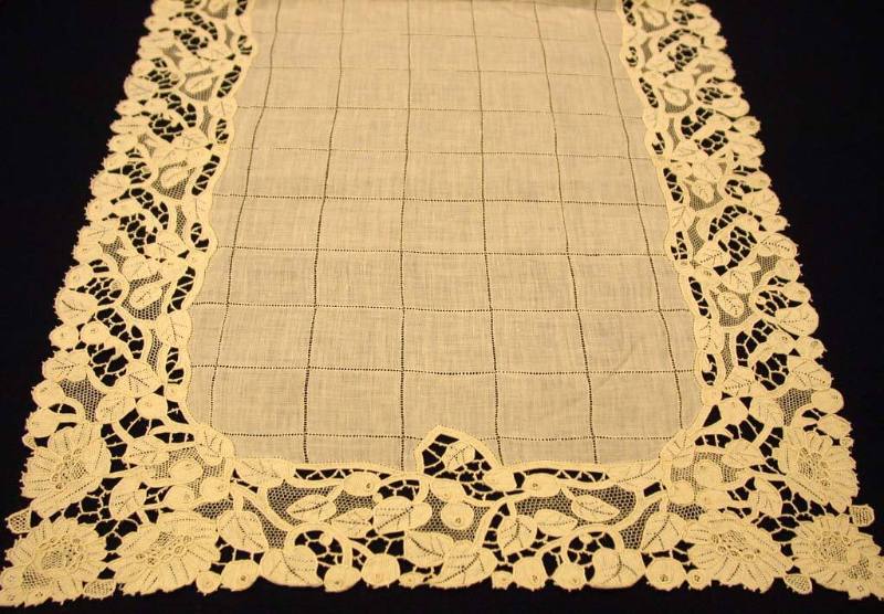 Table Runner