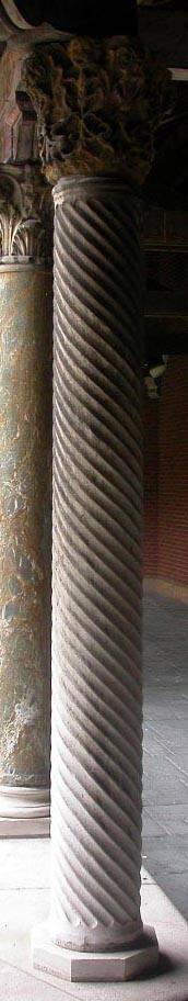 Tortiglioni Fluted Column