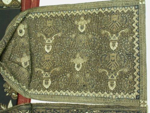 Selendang or Shoulder Cloth