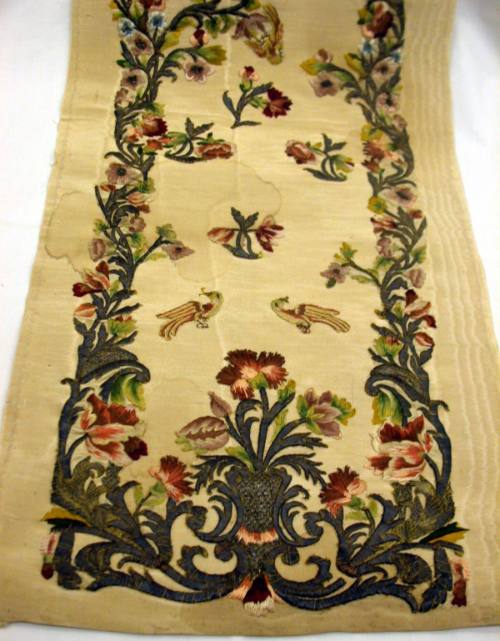 Table Runner