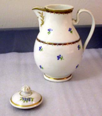 Pear-shaped Coffee Pot with Cover